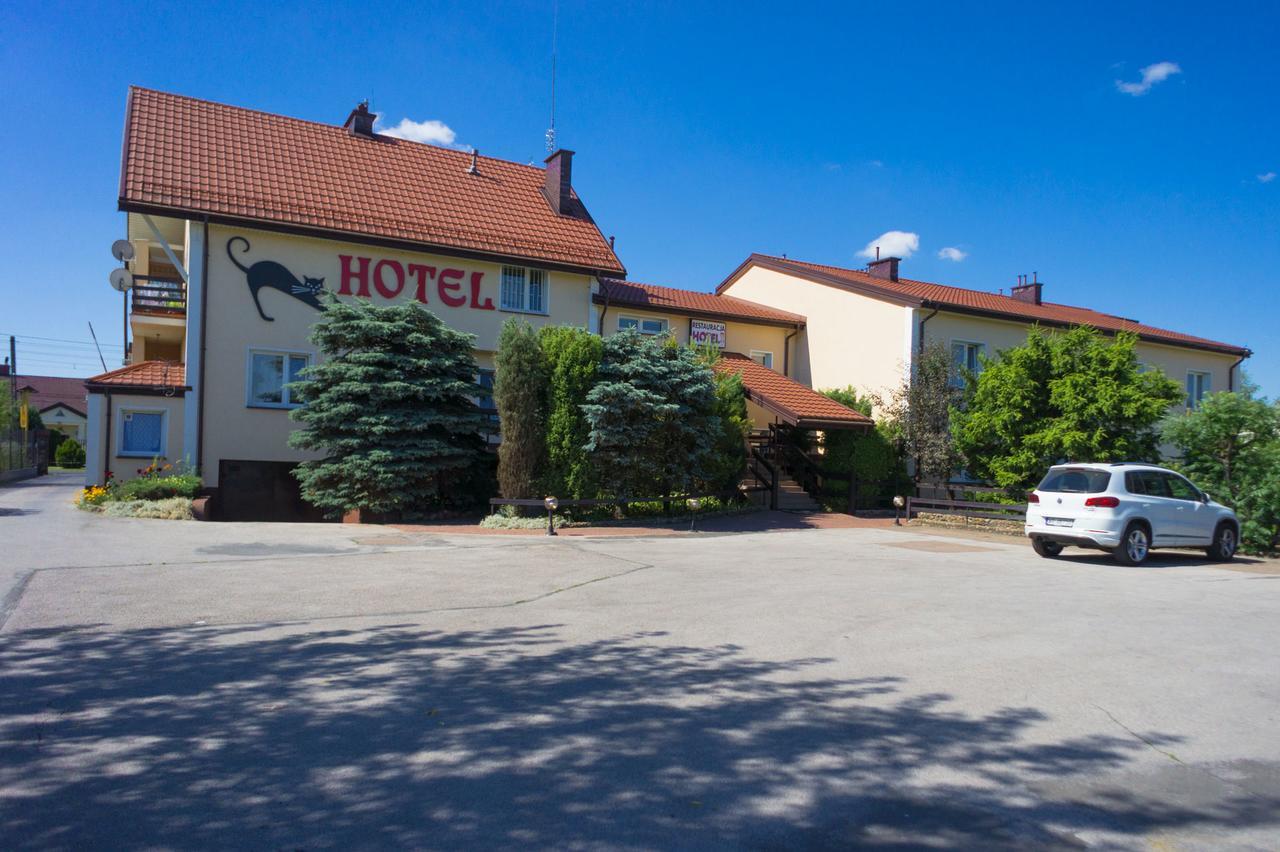 Hotel Kot Siestrzen Ngoại thất bức ảnh